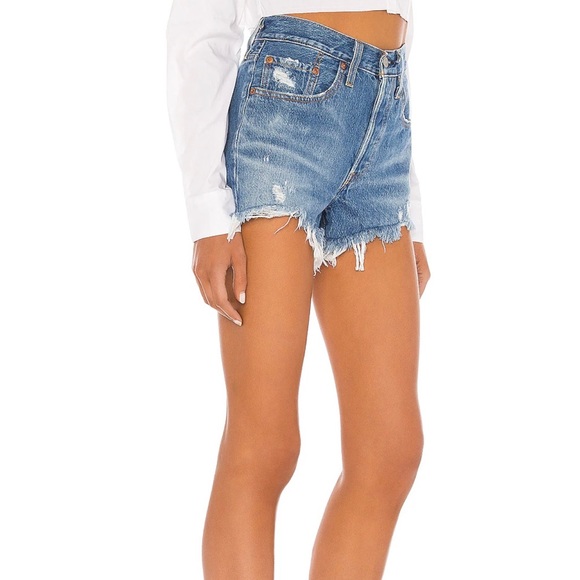 Levi’s 501 Original Short in Athens Mid Short - Picture 3 of 8